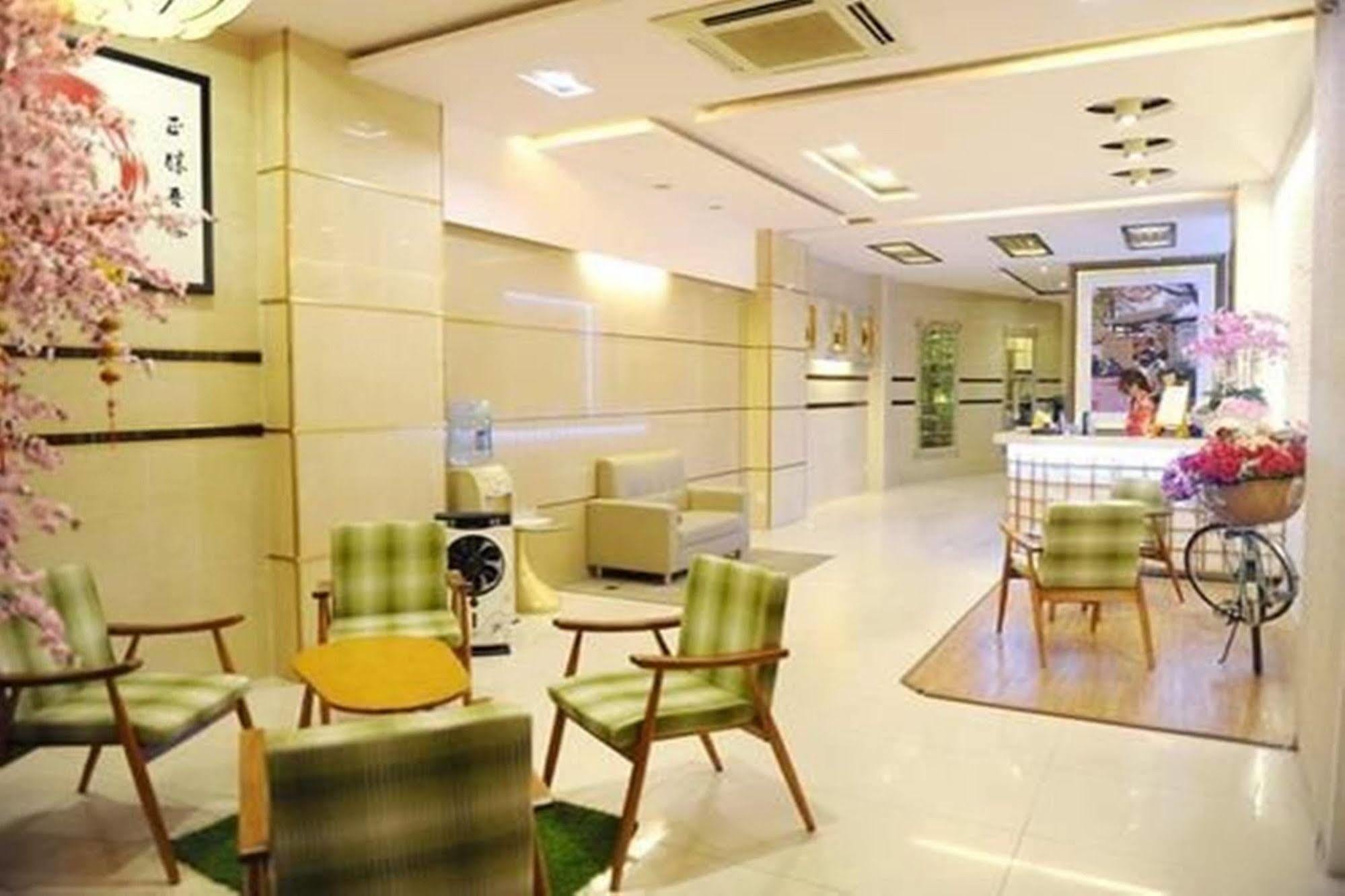 Thuy Sakura Hotel & Serviced Apartment Bandar Ho Chi Minh Luaran gambar