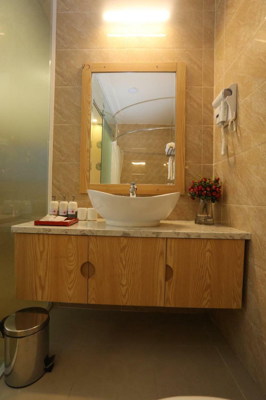 Thuy Sakura Hotel & Serviced Apartment Bandar Ho Chi Minh Luaran gambar